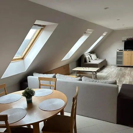 Bubble Apartment Kozarmisleny